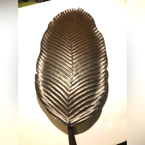 Bronze Island Banana Leaf Accent Tray, 17”x8” For Coffee Table, Kitchen, Vanity - Picture 5 of 7